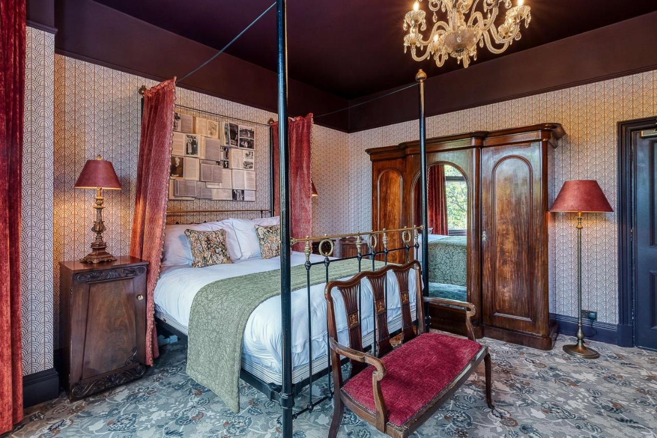 فندق مارمادوكيس تاون هاوس، بي دابليو بريمير كولكشن يورك المظهر الخارجي الصورة The bedroom at The Old Vicarage